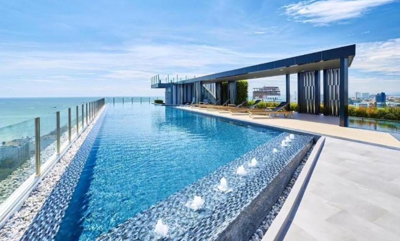 Apartment The Base Quiet King-bed With Infinity Pool & Free Netflix Pattaya